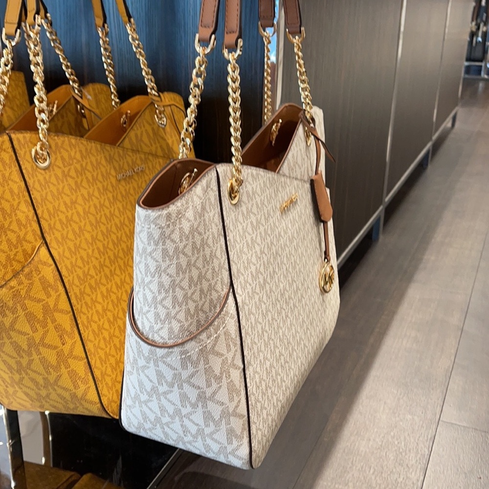 MICHAEL KORS LARGE X CHAIN LOGO SHOULDER BAG - Picture 6 of 7